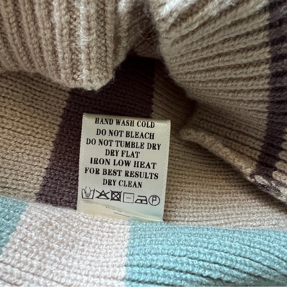 New In Striped Oversized Pullover Sweater Sage Buckle - Picture 6 of 6